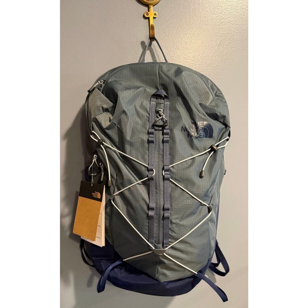 NWT The North Face Borealis Trail Backpack - 26L - Picture 5 of 8